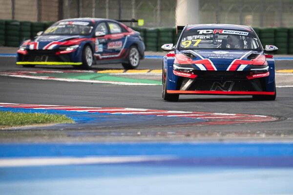 사진=쏠라이트인디고레이싱.