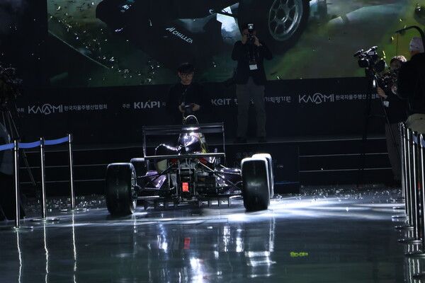 FMC의 자율주행 포뮬러가 등장하고 있다.