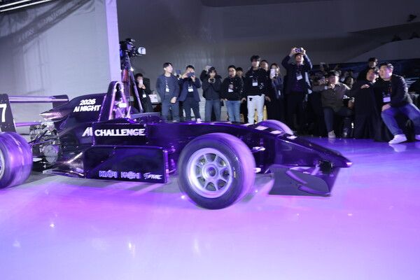 FMC의 자율주행 포뮬러가 등장하고 있다.