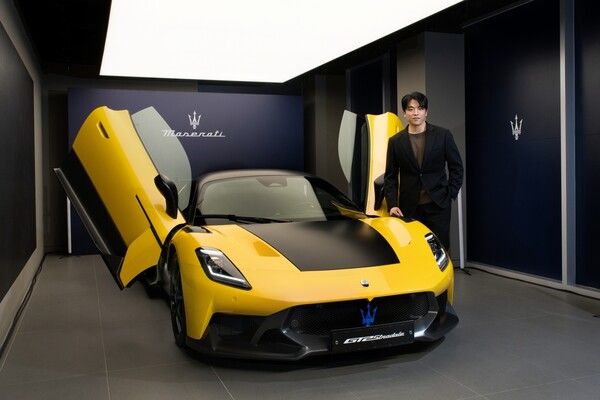 마세라티 GT2 스트라달레 국내 출시 기념 VIP 고객 행사에 참석한 안성재 셰프