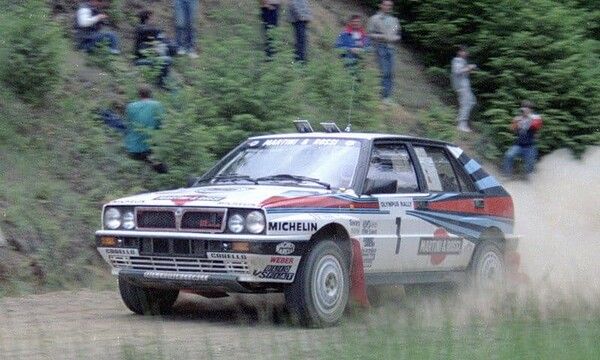1988 WRC 미국 올림푸스 랠리에서 우승한 미키 비아시온의 란치아 델타 HF 인테그랄레. 사진=rallysportmag.com