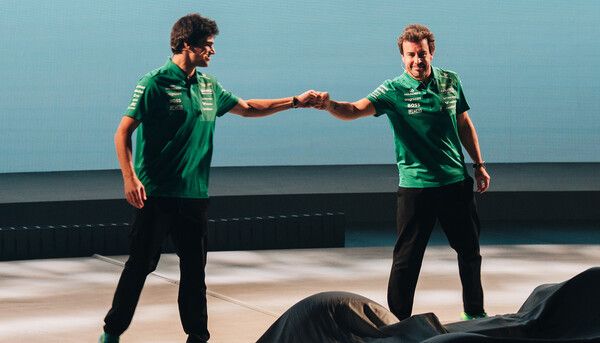 랜스 스트롤(왼쪽)과 페르난도 알론소. 사진=애스턴마틴 아람코 F1