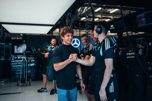 F1 바레인 2차 프리시즌 테스트 2일차에서 가장 빠른 기록을 작성한 안드레아 키미 안토넬리. 사진=메르세데스