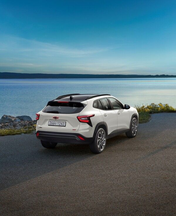 쉐보레 2026년형 트랙스 크로스오버 RS 이그나이트 에디션 후면