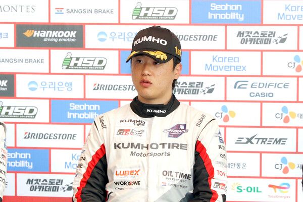 2026 오네 슈퍼레이스 개막전 토요타 가주레이싱 6000클래스 우승자 이창욱. 사진=전현철 기자.