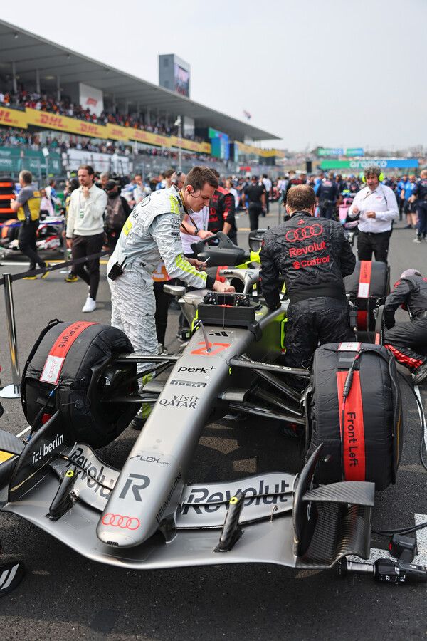 아우디는 2026 F1 제3전 일본 GP에서 무득점에 그쳤다. 사진=아우디 F1