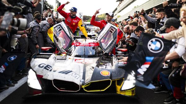 BMW M 팀 WRT가 2026 FIA WEC 제2전 ‘스파 6시간’에서 극적인 ‘원투 피니시’를 완성했다. 사진=FIA WEC