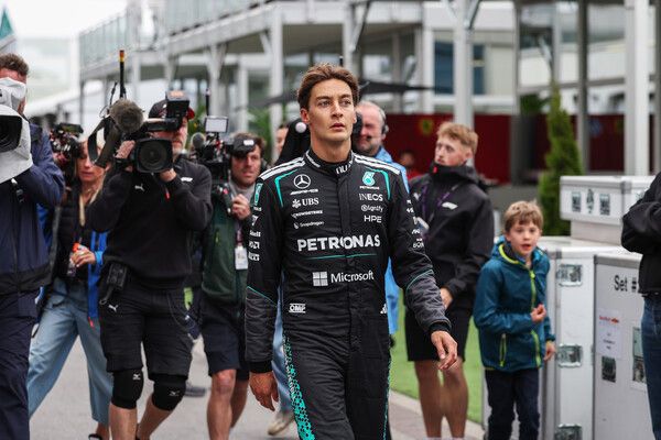 메르세데스 F1의 조지 러셀은 우승 경쟁 중 리타이어 했다. 사진=메르세데스 F1