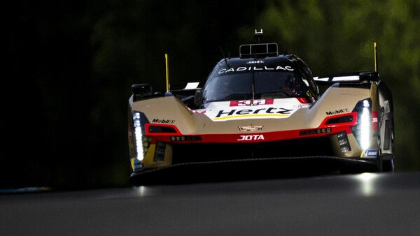 2026 FIA WEC 제3전 르망 24시 FP1에서 #38호차 캐딜락 허츠 팀 조타 V-시리즈.R의 얼 밤버가 3분23초786으로 전체 1위를 했다. 사진=FIA WEC