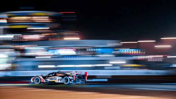 캐딜락 허츠 팀 조타 #12호차 V-시리즈.R이 하이퍼카 클래스 선두를 지켰다. 사진=FIA WEC