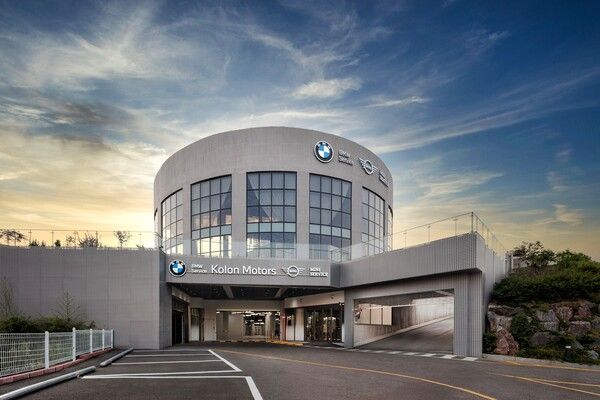 BMW 그룹 코리아의 공식 딜러사 코오롱 모터스가 BMW·MINI 분당 서비스센터를 확장 이전했다.