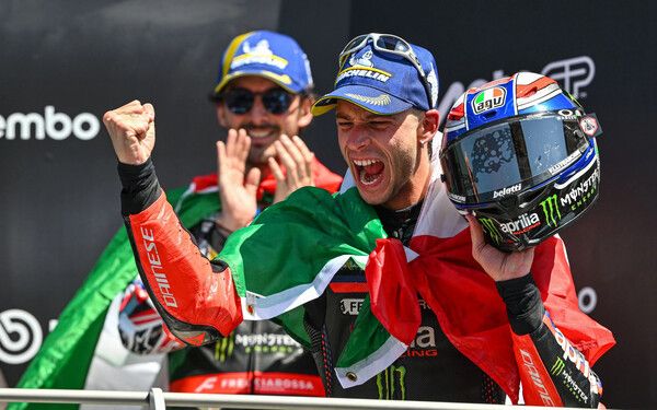 마르코 베제키(아프릴리아)가 모토GP 커리어 최고의 하루를 완성했다. 사진=motogp.com
