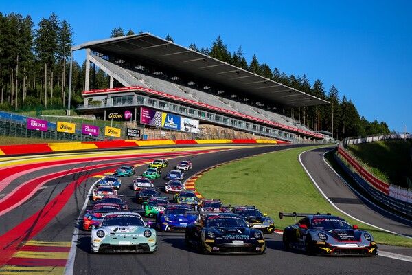 포르쉐 911 GT3 R 15대가 2026 스파-프랑코르샹 24시간 레이스에 출전한다. 사진=포르쉐