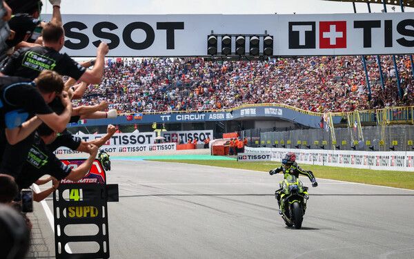 아이 오구라가 2026 모토GP 제10전 네덜란드 GP에서 체커기의 주인공이 됐다. 사진=motogp.com