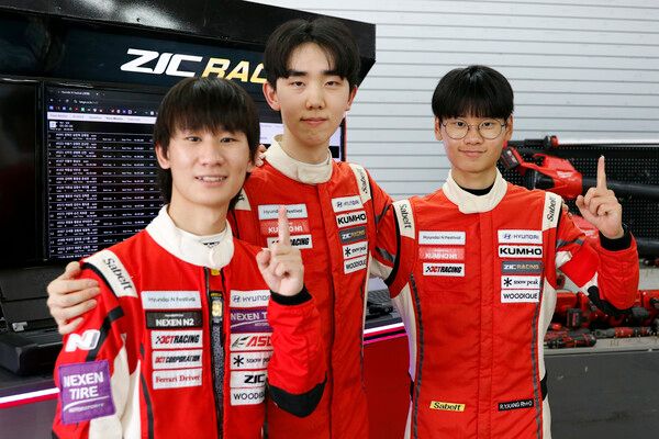 2026 현대 N 페스티벌 N 내구레이스 폴포지션 장준혁, 권혁진, 강록영(왼쪽부터). 사진=전현철 기자.