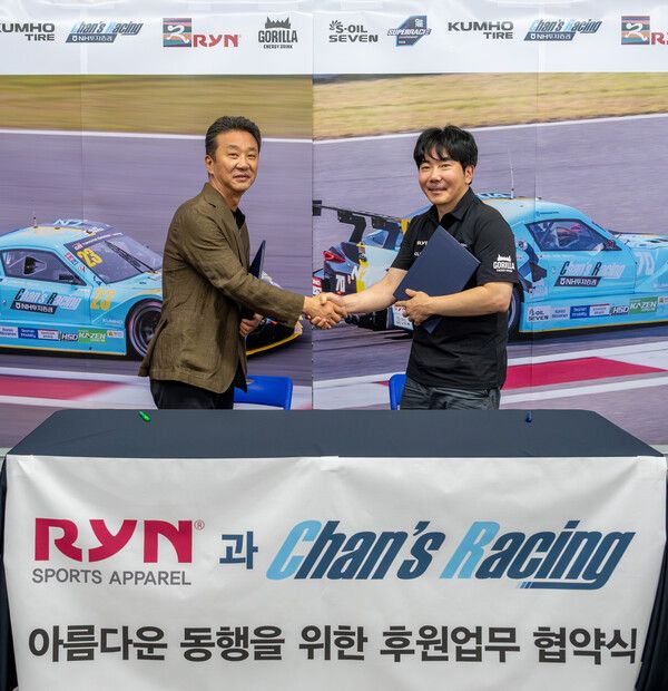 린코리아 장현기 대표(왼쪽)와 찬스레이싱 김호철 대표