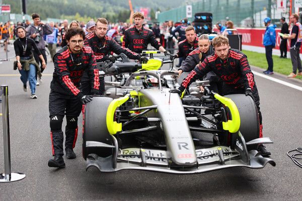 아우디 레볼루트 F1 팀이 2026 F1 벨기에 그랑프리에서 가브리엘 보토레토의 8위로 다시 포인트를 추가했다. 사진=아우디