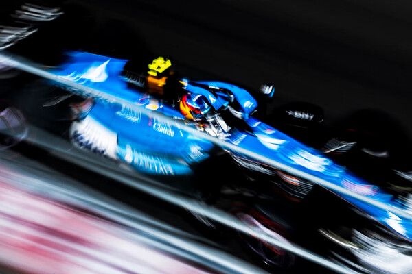 윌리엄즈 F1팀이 2026 F1 제11전 헝가리 GP에서 카를로스 사인츠와 알렉산더 알본이 각각 17위와 18위를 하며 시즌 전반기를 마쳤다. 사진=윌리엄즈 F1