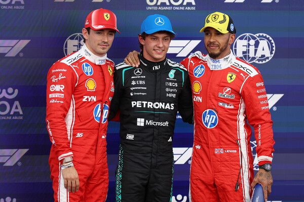 2026 F1 제9전 영국 그랑프리 예선에서 안드레아 키미 안토넬리(가운데)가 폴포지션을 차지했고, 샤를 르클레르(왼쪽)와 루이스 해밀턴이 각각 2, 3위를 했다. 사진=메르세데스 F1