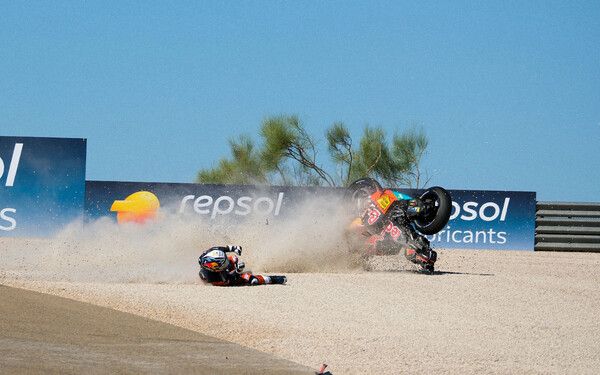 넘어진 페르도 아코스타. 사진=motogp.com