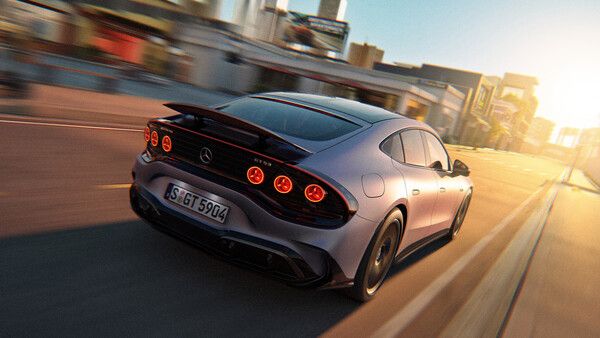 메르세데스-AMG가 새로운 GT 4-도어 쿠페 제품군의 엔트리 모델 ‘메르세데스-AMG GT 53 4-도어 쿠페’를 공개했다.