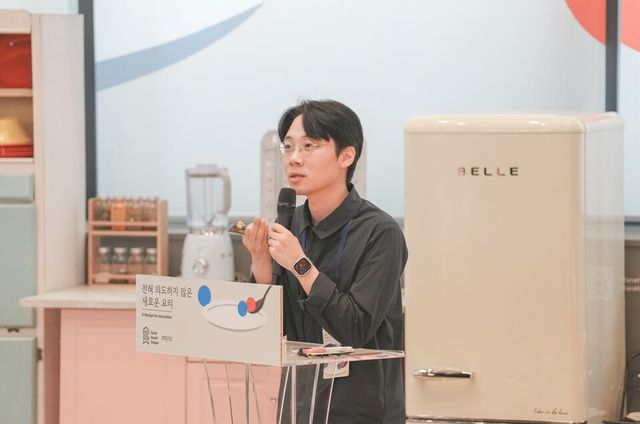 윤회 노힘찬 대표가 서울 성동구 상상플래닛에서 진행된 ‘제4회 소셜 임팩트 챕터’에서 발표하고 있다. (사진=엠와이소셜컴퍼니)