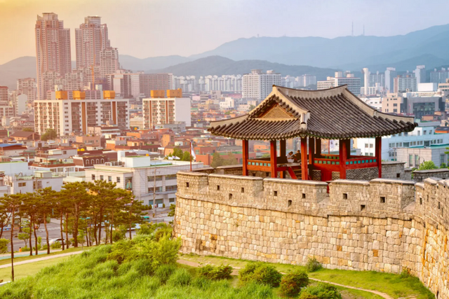 투어레인은 홈페이지에 '한국'을 흥미로운 문화와 전통을 가진 국가로 소개하고 있다. (사진=투어레인)