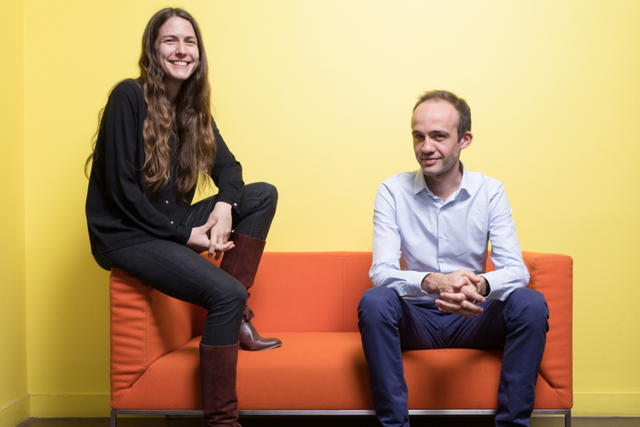 엠마누엘 마르티아노 최고운영책임자와&nbsp;막시밀리앙 레베스크 아케미아 최고경영자. (사진=아케미아)