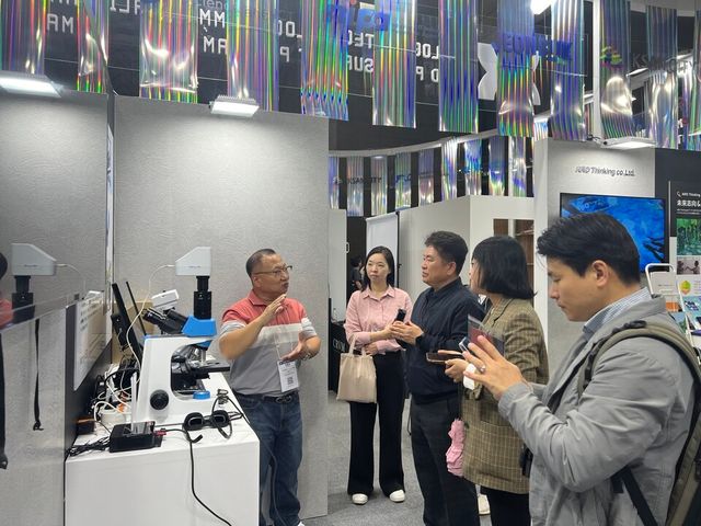 마이크로엑스알의 홀로그램 부스. (사진=전북테크노파크)