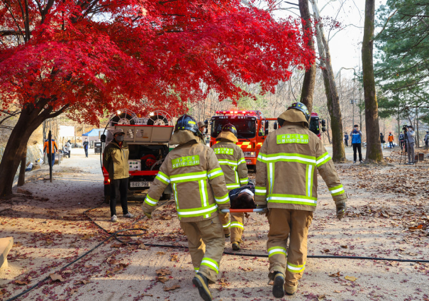 2022년 산불 진화 훈련(도봉산). (사진=서울특별시)