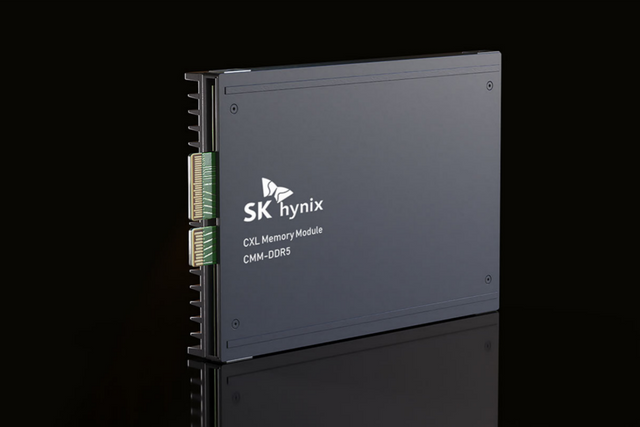 CXL 2.0 기반 D램 설루션 제품 CMM(CXL Memory Module)-DDR5 96GB. (사진=SK하이닉스)