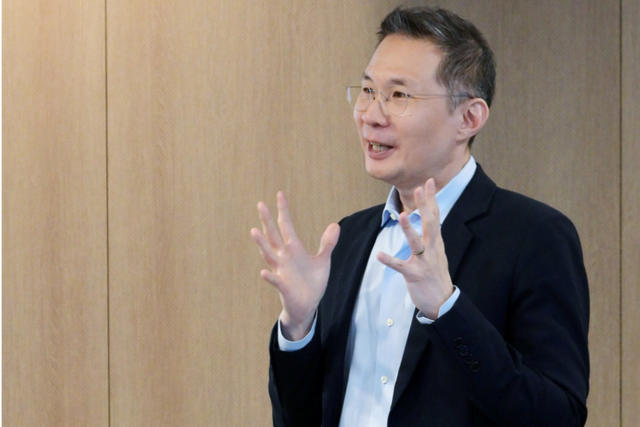 김경훈 구글코리아 사장이 AI 리터러시 스쿨에서 강의하고 있다. (사진=구글코리아)