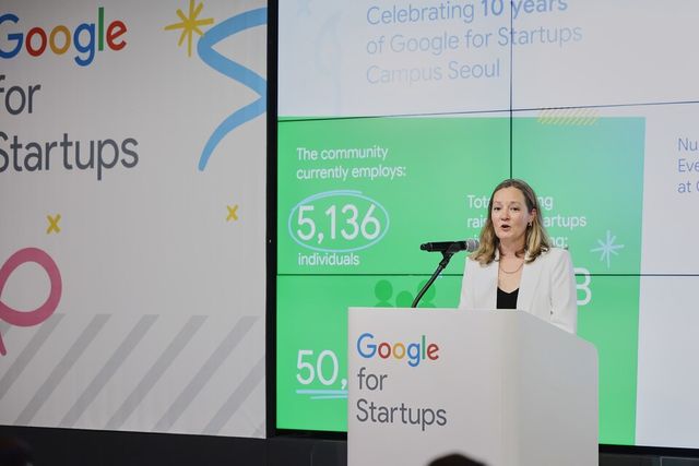 축사를 전하고 있는 캐런 피스터 구글 스타트업 캠퍼스 글로벌 디렉터. (사진=구글코리아)