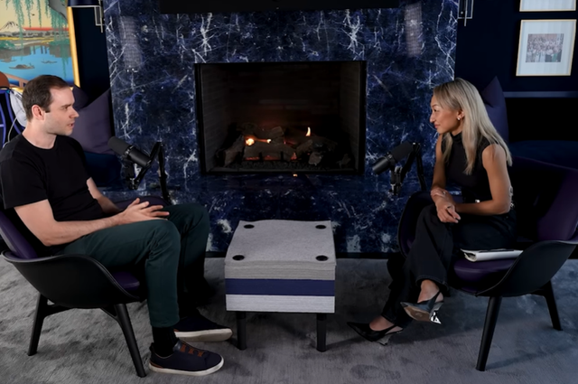 안드레이 카르파티(왼쪽). (사진=노 프라이어스)