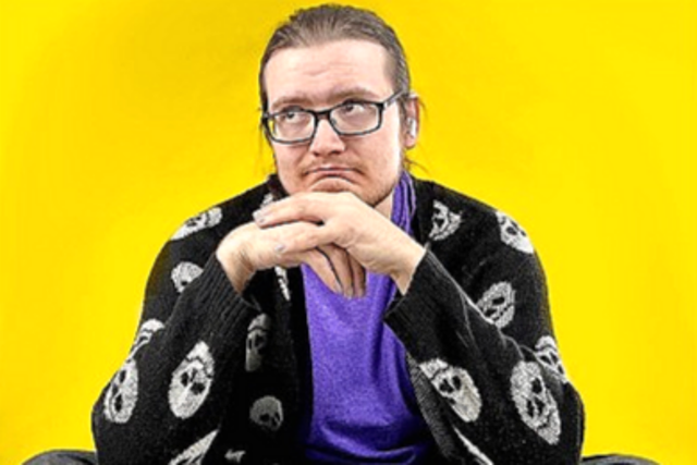 미국 오하이오주 라벤나 시의회에서 전직 프로그래머 윌 홀링스워스가 데이터 센터 건설로 인한 수자원 고갈 문제를 강력히 비판하며 주민들의 지지를 이끌어내고 있다.&nbsp;(사진=링크드인)