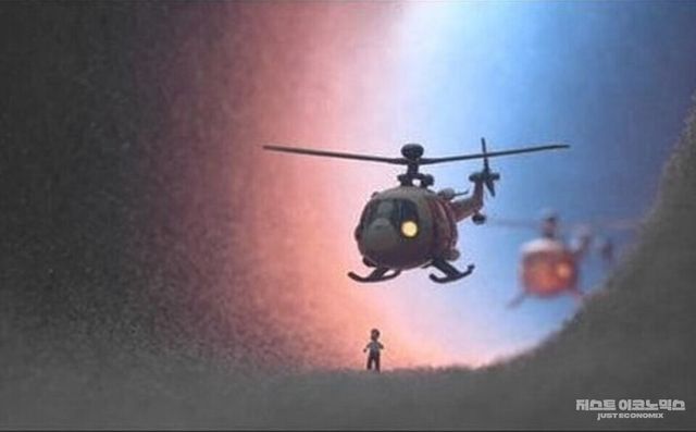 패러디 삽화=최로엡 AI화백