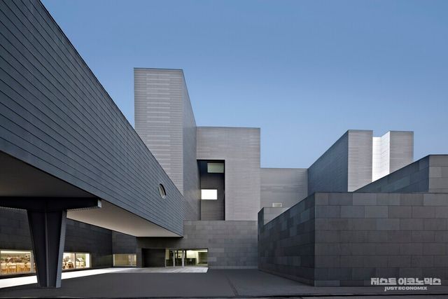 사진 출처 =&nbsp;아모레퍼시픽_ R&I센터 미지움