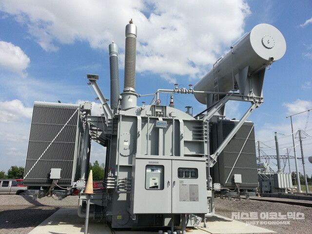 &nbsp;미국 송전망에 설치된 효성중공업 765kV 초고압변압기