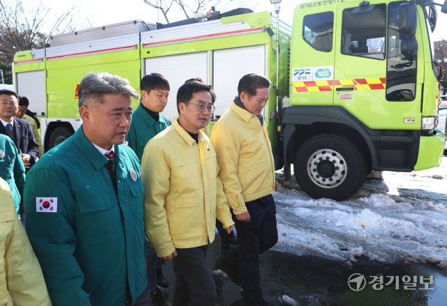 김동연 경기도지사, 폭설 피해현장인 안양농수산물도매시장 방문 [포토뉴스]