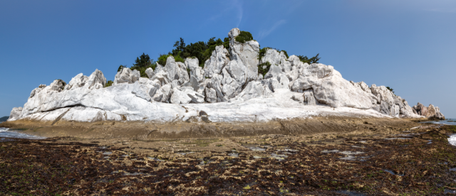 인천 옹진군 소청도 분바위. 옹진군 제공
