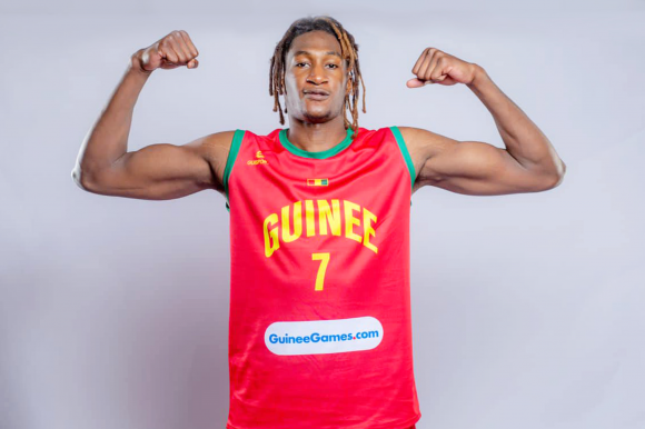 프로농구 고양 소노가 기존 외국인 선수인 앨런 윌리엄스를 내보내고 프랑스 출신 센터인 알파 카바를 영입했다.소노 제공