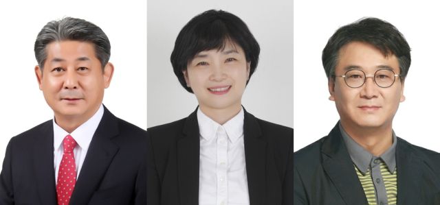 왼쪽부터 인천시의 엄지척 시의원에 뽑힌 정해권 인천시의회 의장(국민의힘·연수1)을 비롯해 유경희 문화복지위원장(더불어민주당·부평2), 이순학 시의원(더불어민주당·서구5). 인천시의회 제공