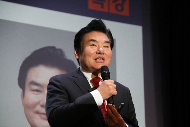 원유철 전 미래한국당 대표는 20일 전쟁기념사업회(회장 백승주)가 주관하는 용산포럼에서 ‘트럼프 2기 바람직한 한미관계’라는 주제의 특강을 진행했다. 원 전 대표 측 제공