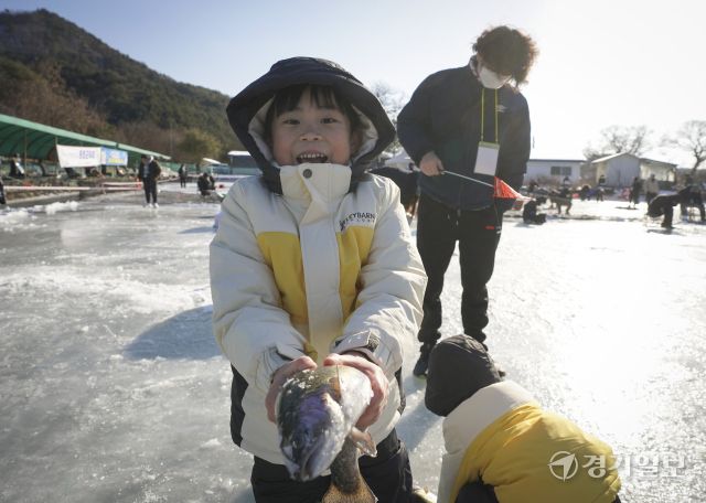 겨울축제, 관광객 북적북적 [포토뉴스]
