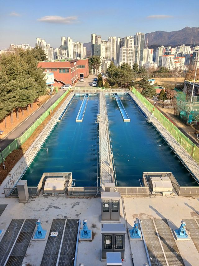 과천시 맑은물사업소 정수장 전경. 과천시 제공