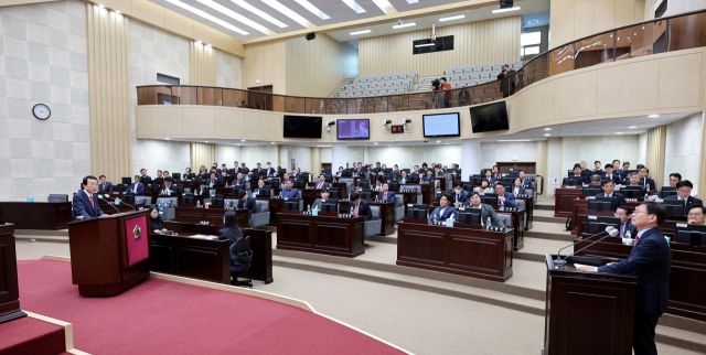 인천시의회 제298회 임시회의 제2차 본회의. 인천시의회 제공