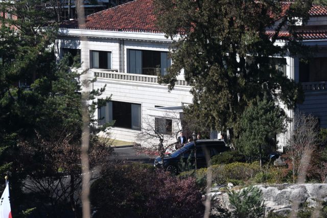 7일 오후 한동훈 국민의힘 대표가 한덕수 국무총리와 긴급 회동을 마친 후 총리공관을 빠져나오고 있다. 조주현기자