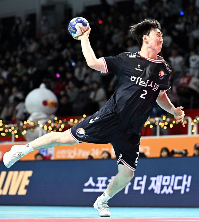 2024-25 핸드볼 H리그서 최근 상승세를 타고 있는 하남시청에 활력을 불어넣고 있는 루키 차혜성.한국핸드볼연맹 제공