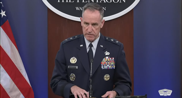 팻 라이더 미국 국방부 대변인. 미 국방부 유튜브 영상 갈무리.
