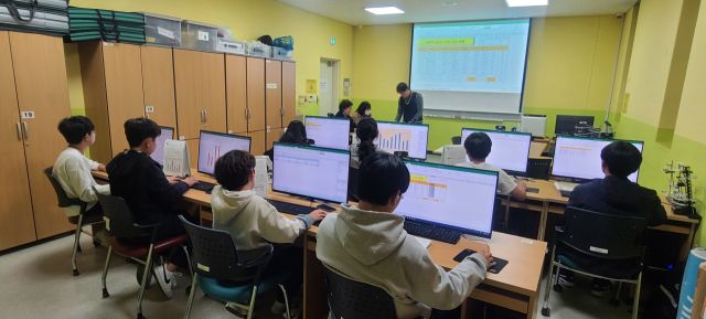 [홈] 인천 강화군, 청소년 자격증 취득 지원으로 미래 인재 양성 앞장